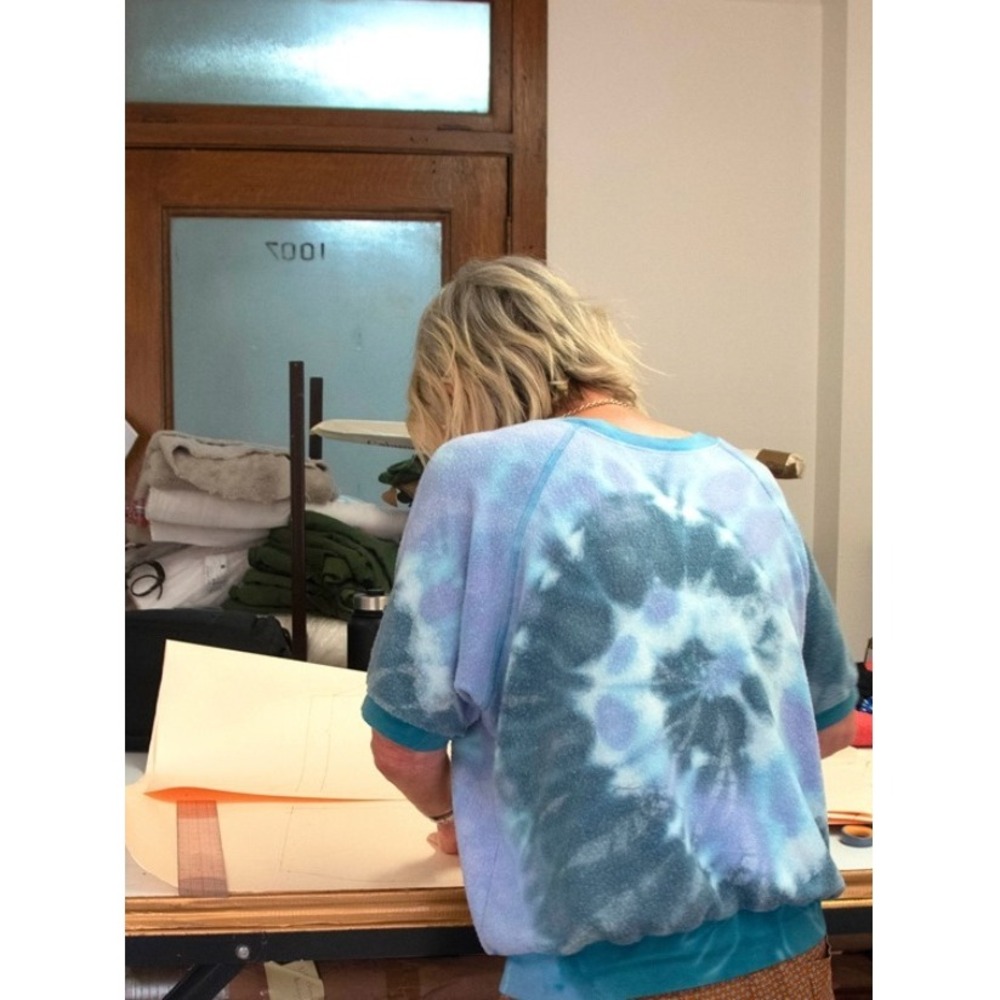 Aquarius Cocktail Tie Dye Sweatshirt Blue Turquoise‎ Short Sleeve CrewneckSize 0 - Picture 6 of 6